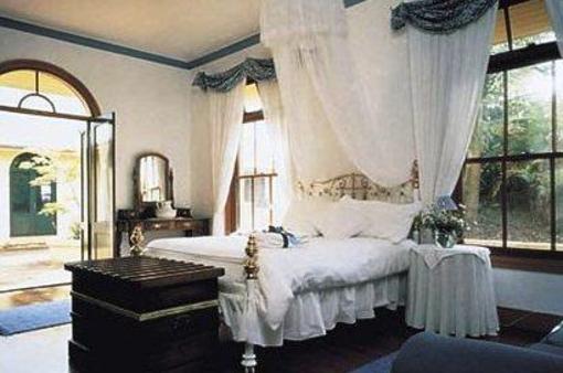 фото отеля Victoria's At Ewingsdale Rooms