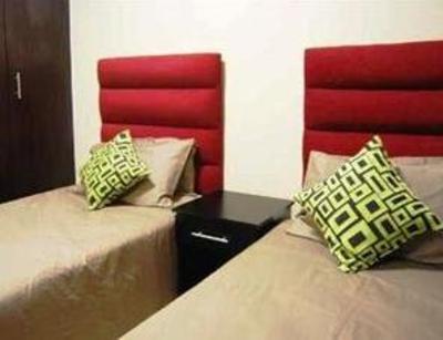 фото отеля Regency Self Catering Apartments