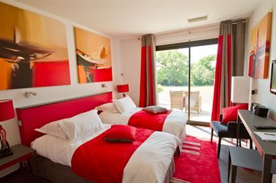 фото отеля La Villa D'o Hotel Saint-Loubes