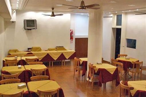 фото отеля Hotel Tres Sargentos
