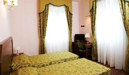 фото отеля Hotel La Torretta Castel San Pietro Terme