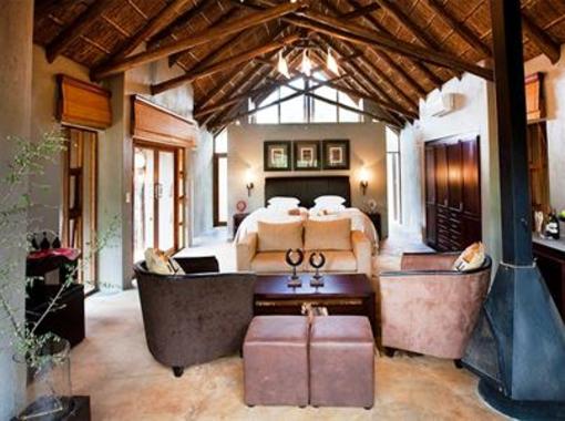 фото отеля Black Rhino Game Lodge