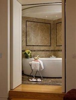фото отеля Bellevue St Mark Square Suites Venice