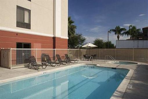 фото отеля Hampton Inn & Suites Tulare