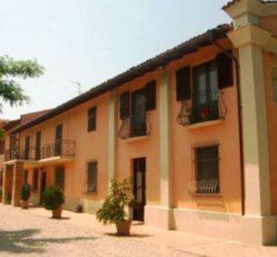 фото отеля Agriturismo Cascina Madonnina Farmhouse Pregnana Milanese