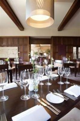 фото отеля Stonehouse Court Hotel