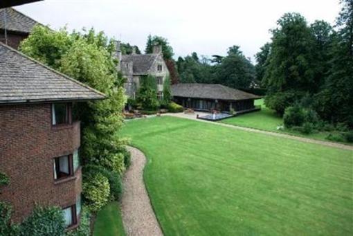 фото отеля Stonehouse Court Hotel