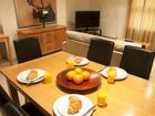 фото отеля Clarendon Serviced Apartments Kew Gardens Road