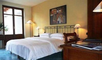 фото отеля La Contrada Hotel