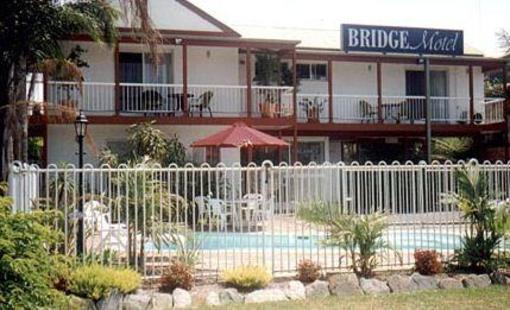 фото отеля Bridge Motel