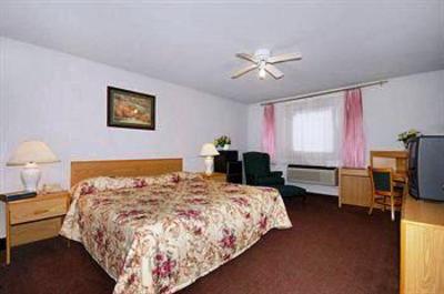 фото отеля Oak Hill Inn & Suites