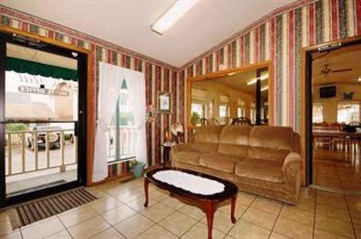 фото отеля Oak Hill Inn & Suites