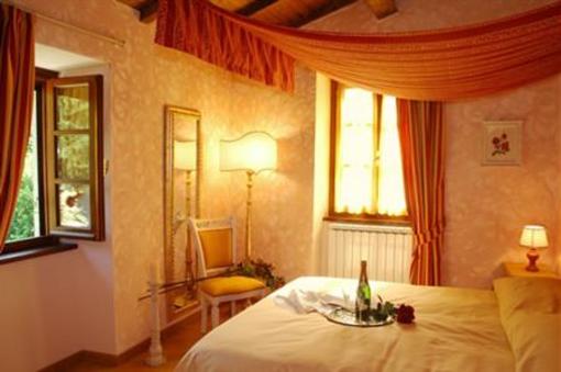 фото отеля Ponte Del Vegnuti Apartments Fivizzano