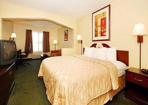 фото отеля Comfort Inn & Suites Pittsburg