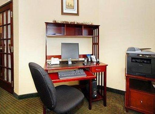 фото отеля Comfort Inn & Suites Pittsburg