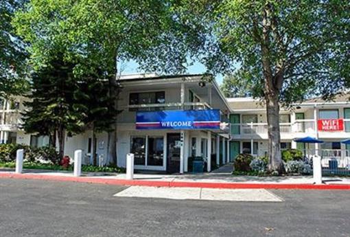 фото отеля Motel 6 Oakland-Embarcadero