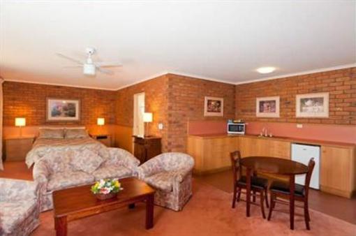 фото отеля Summerhill Motor Inn