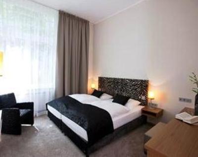 фото отеля Graefrather Hof Hotel