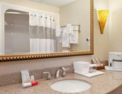 фото отеля Ramada Inn & Suites Toms River
