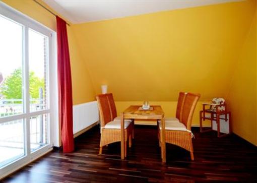 фото отеля Strandhotel Horumersiel