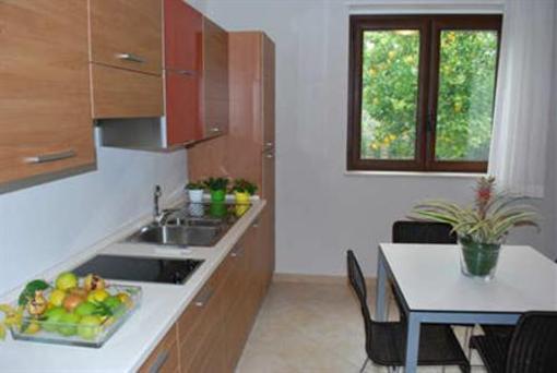 фото отеля Colonna Residence Trani