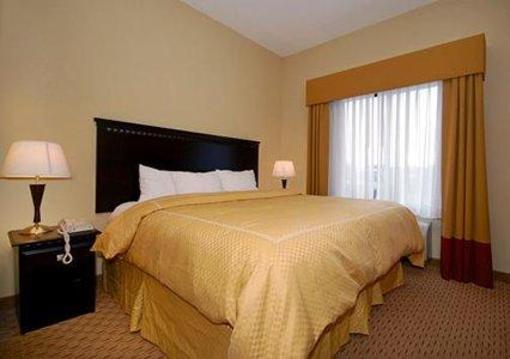 фото отеля Comfort Suites Oxford