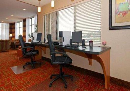 фото отеля Comfort Suites Oxford