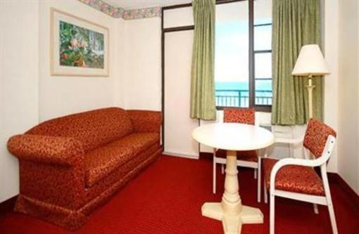 фото отеля Plaza Ocean Club Hotel
