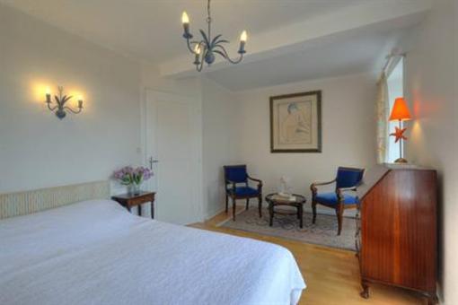 фото отеля Hotel De La Plage Plonevez-Porzay