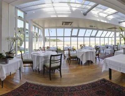 фото отеля Hotel De La Plage Plonevez-Porzay