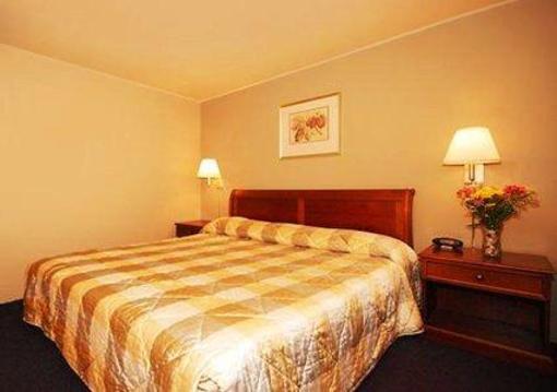 фото отеля Econo Lodge Inn & Suites Des Moines