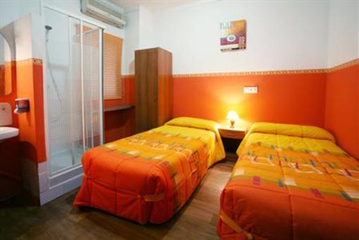 фото отеля Hostal Alicante Valencia