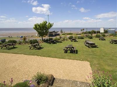 фото отеля The Golden Lion Hotel Hunstanton