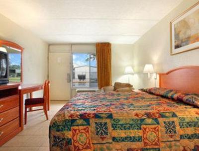фото отеля Super 8 Jacksonville South