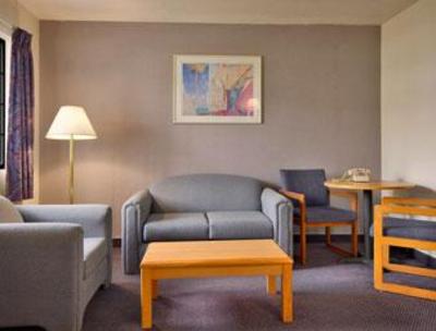 фото отеля Days Inn and Suites Needles