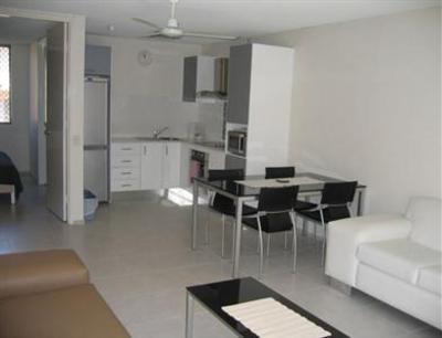 фото отеля Surfspray Court Holiday Apartments Gold Coast