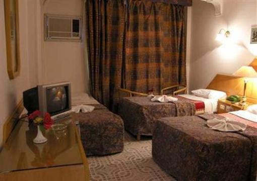 фото отеля Karnak Hotel
