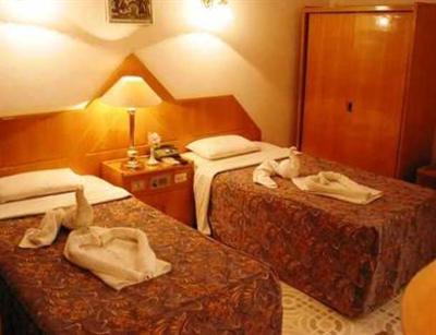 фото отеля Karnak Hotel