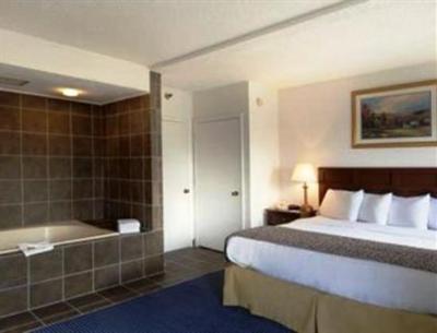 фото отеля Baymont Inn and Suites Omaha NE