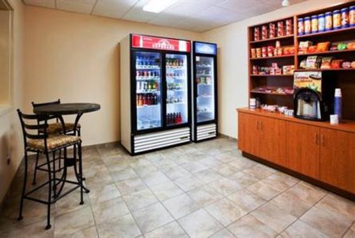 фото отеля Candlewood Suites New Bern