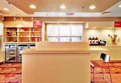 фото отеля TownePlace Suites Chesapeake