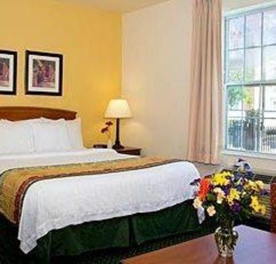фото отеля TownePlace Suites Chesapeake
