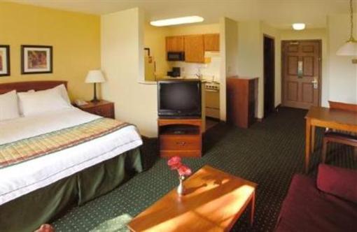 фото отеля TownePlace Suites Chesapeake