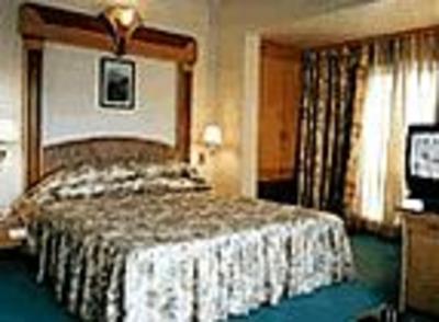 фото отеля President Hotel Pune