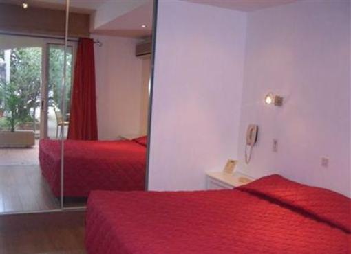 фото отеля Hotel Beau Soleil Le Lavandou