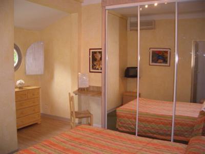фото отеля Hotel Beau Soleil Le Lavandou