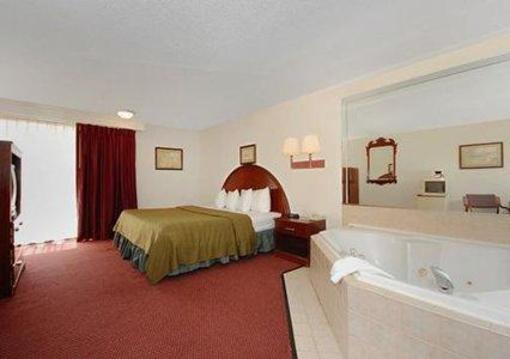 фото отеля Quality Inn & Suites Rock Hill (South Carolina)