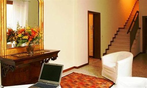 фото отеля Residenza Ca'Foscolo