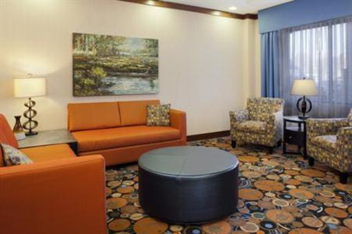 фото отеля Holiday Inn Express Coralville