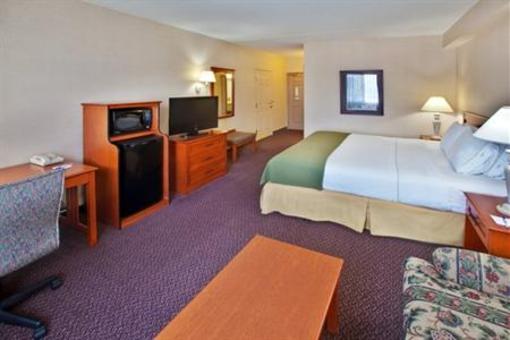 фото отеля Holiday Inn Express Coralville